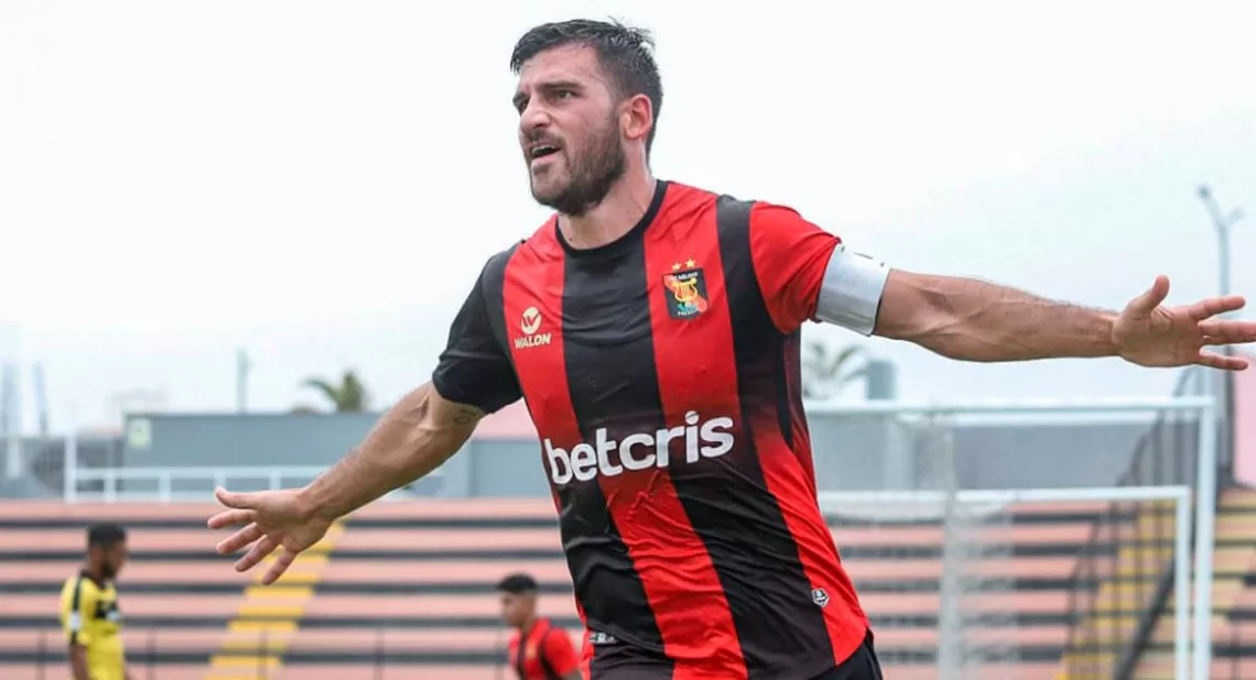 Extranjeros lideran la tabla de asistencias y goleo en el fútbol peruano