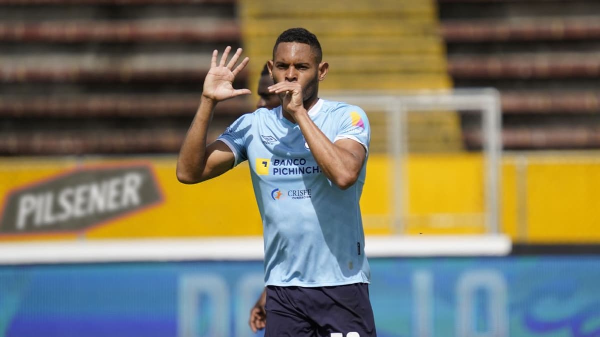 Panameños, figuras y goleadores en la Serie A de Ecuador