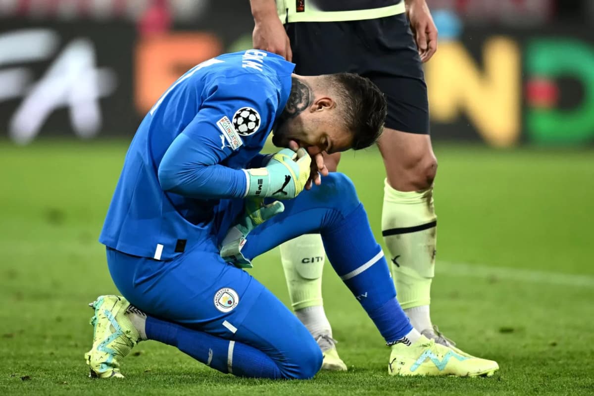 Aké, brasileño Ederson y Walker siguen lesionados en el City