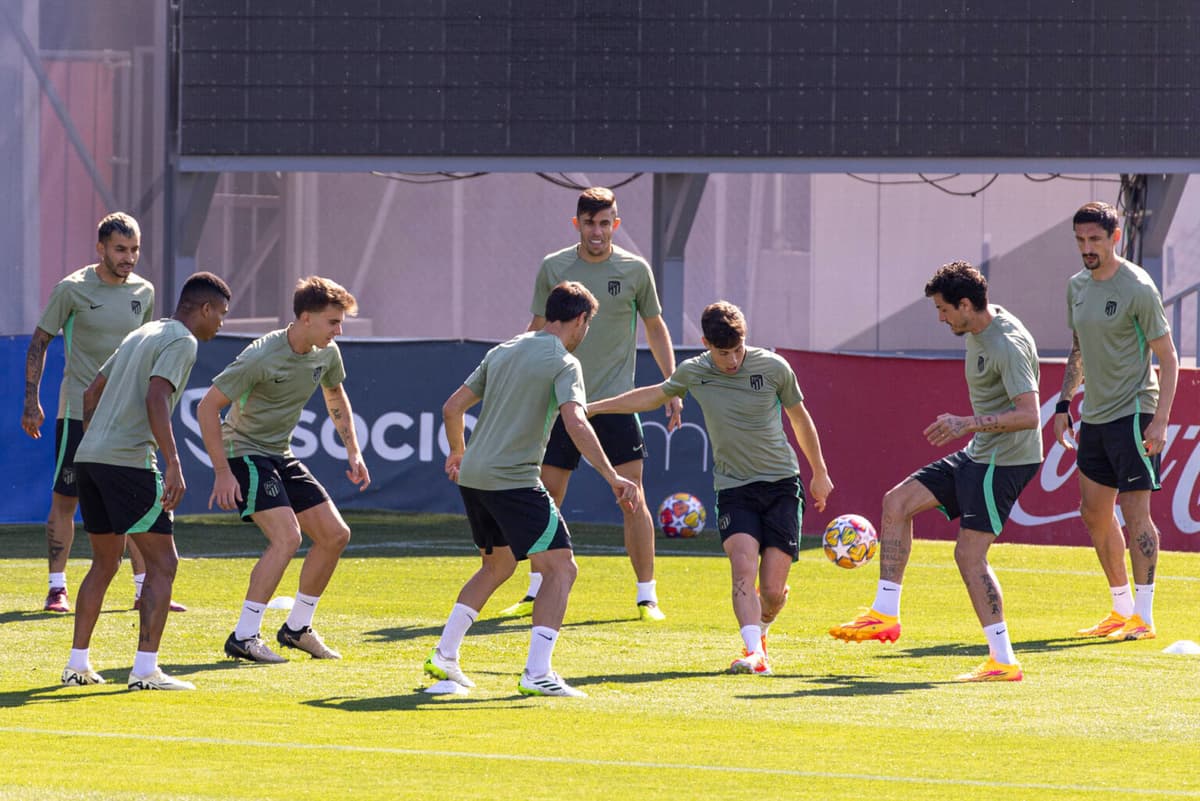 El Atlético viaja a Dortmund con 22 jugadores, incluidos los españoles Saúl y Niño