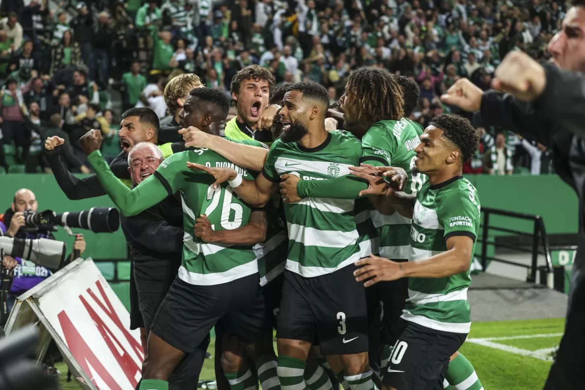 2-1. El Sporting se impone al Benfica y acaricia el título