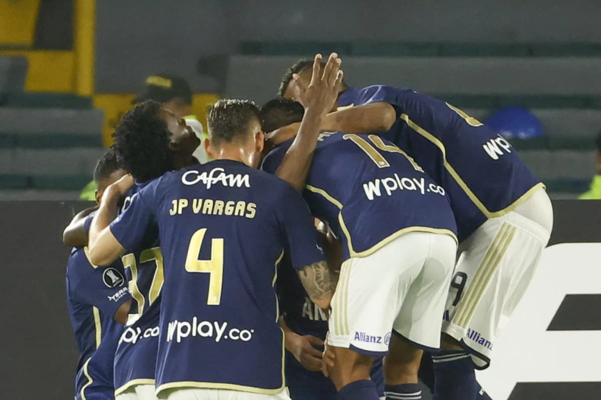 1-1. Millonarios salva un empate en casa, con 10 jugadores, ante el Flamengo
