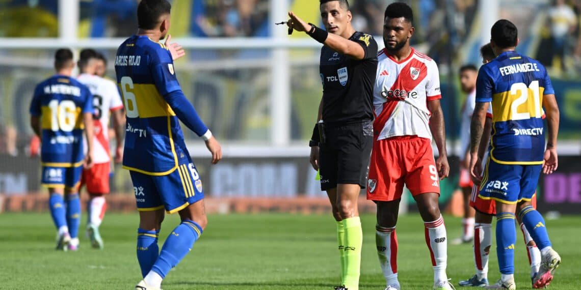 2-3. Boca derrota a River con polémica y pasa a semifinales de Copa de la Liga argentina