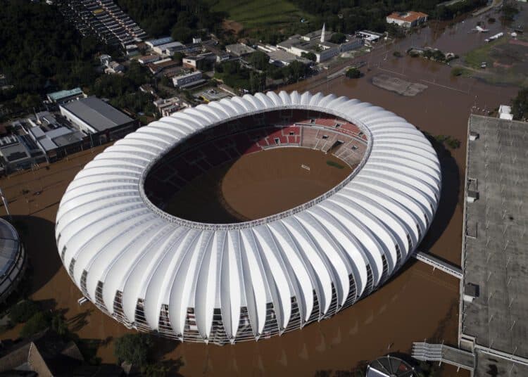 El Gobierno de Brasil pedirá la suspensión de los torneos de fútbol por las inundaciones