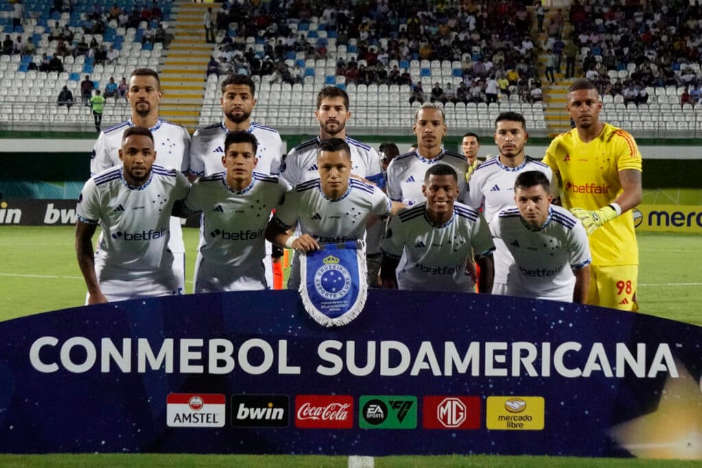 Cruzeiro y La Calera afrontan una ‘final’ para mantenerse vivos en la Copa Sudamericana