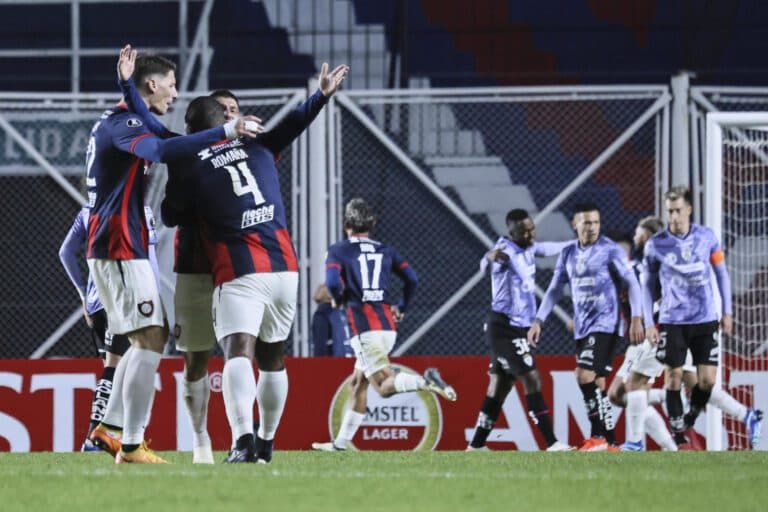 2-0. San Lorenzo despierta y crea un triple empate con Independiente del Valle y Liverpool