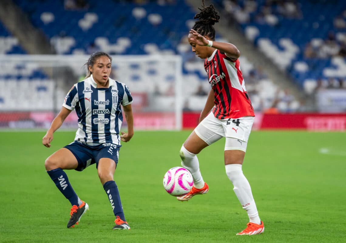 Monterrey golea al Necaxa y sube al tercer lugar de la liga femenina del fútbol mexicano