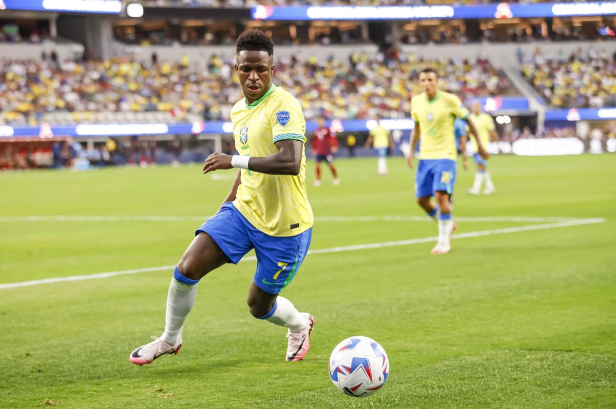 Brasileño Vinícius Júnior: «No hay excusas, pero el terreno de juego ciertamente molesta»