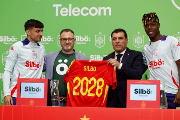 Españoles Pedri y Nico Williams no coinciden con Morata; Olmo defiende al capitán