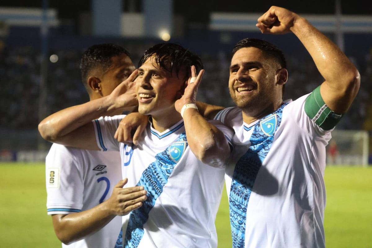 Guatemala al mando del mexicano Tena, cumple y se mete en la Copa Oro