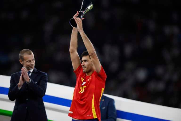 El español Rodri, mejor jugador de la Eurocopa