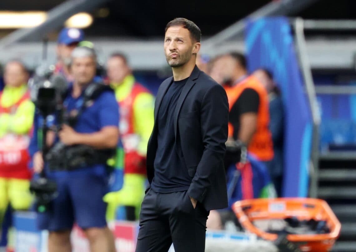 Los ojos rojos de Bélgica se ciñen sobre Domenico Tedesco
