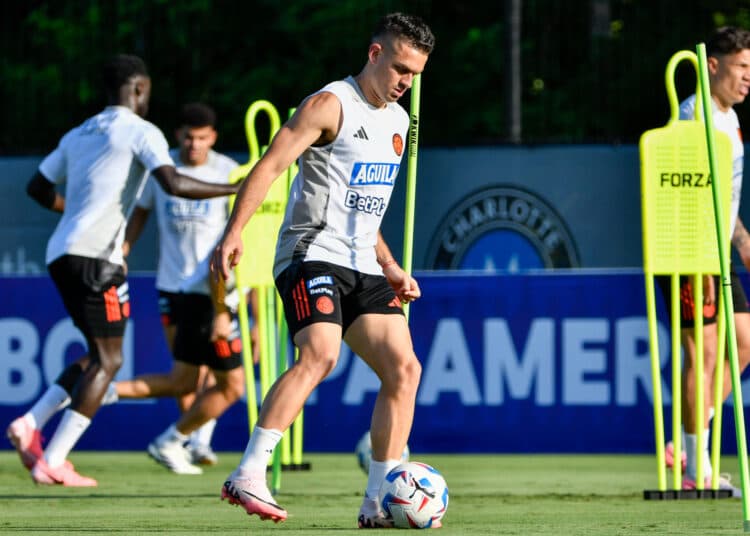 Colombia se entrena por primera vez en Charlotte para su choque con Uruguay
