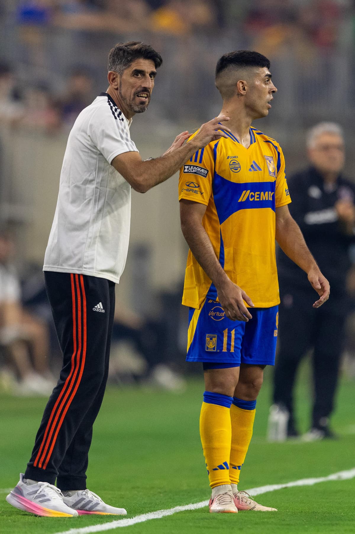 El serbio Paunović niega que haber dirigido al Guadalajara le de ventaja en el partido del sábado