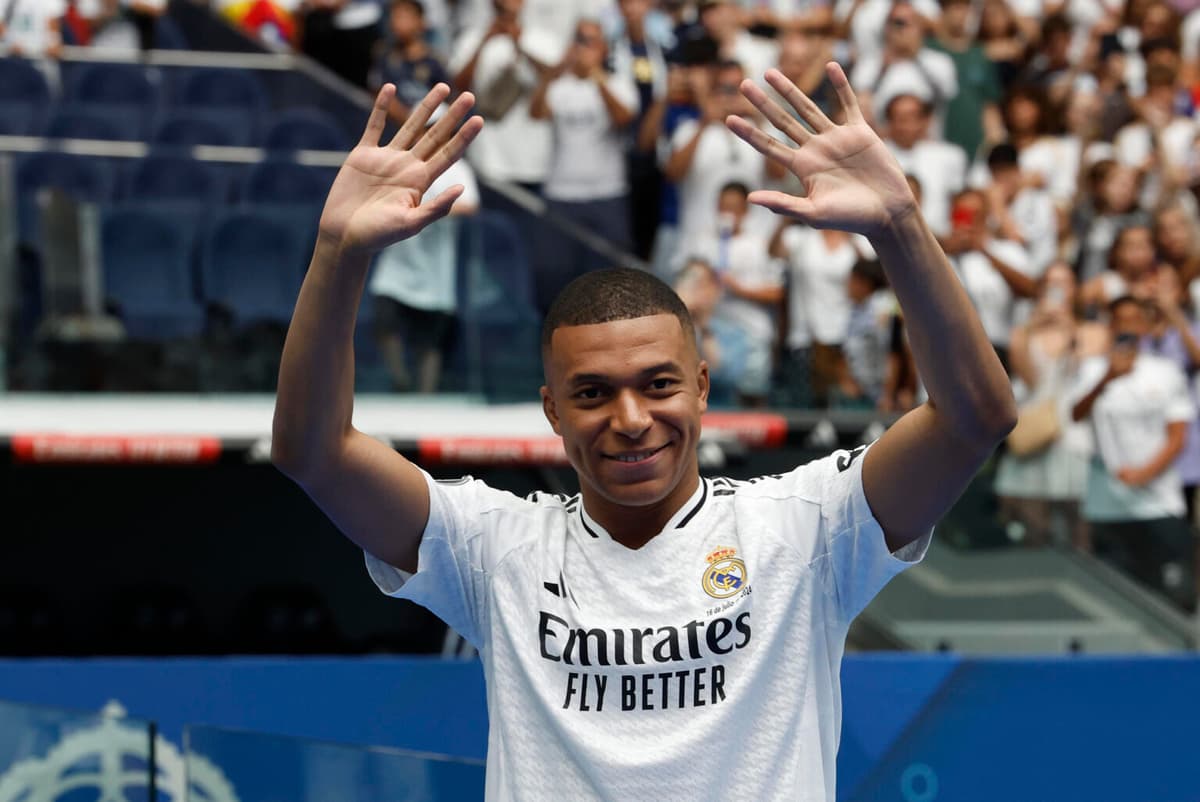 Mbappé y brasileño Endrick entran en su primera convocatoria oficial