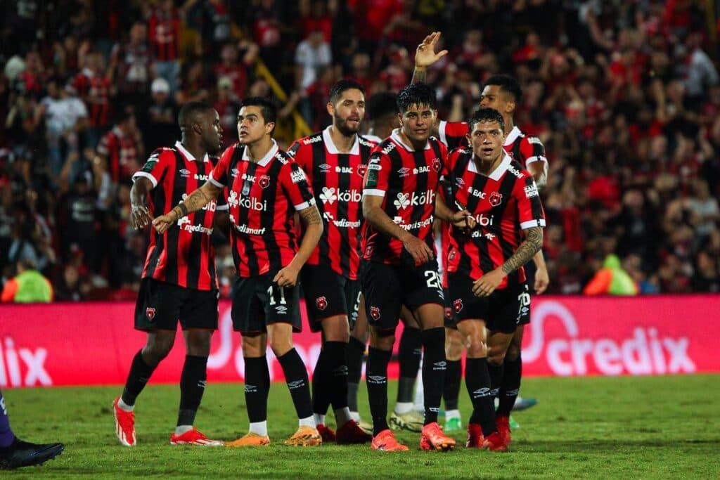 Costa Rica, el país líder de la Copa Centroamericana