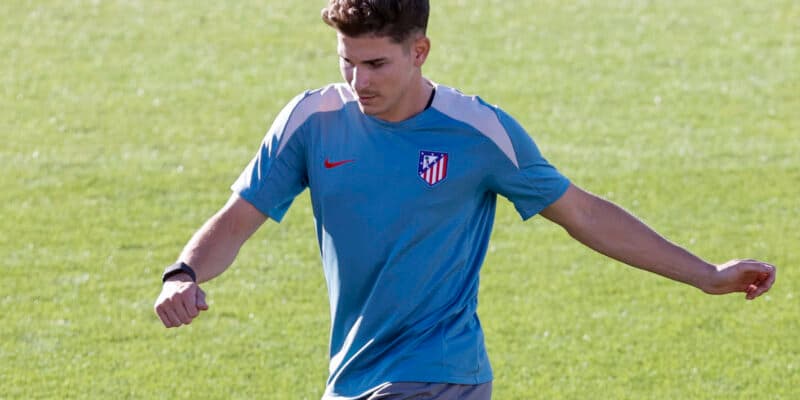 Argentino Julián Alvarez y Reinildo, listos para recibir al Valencia