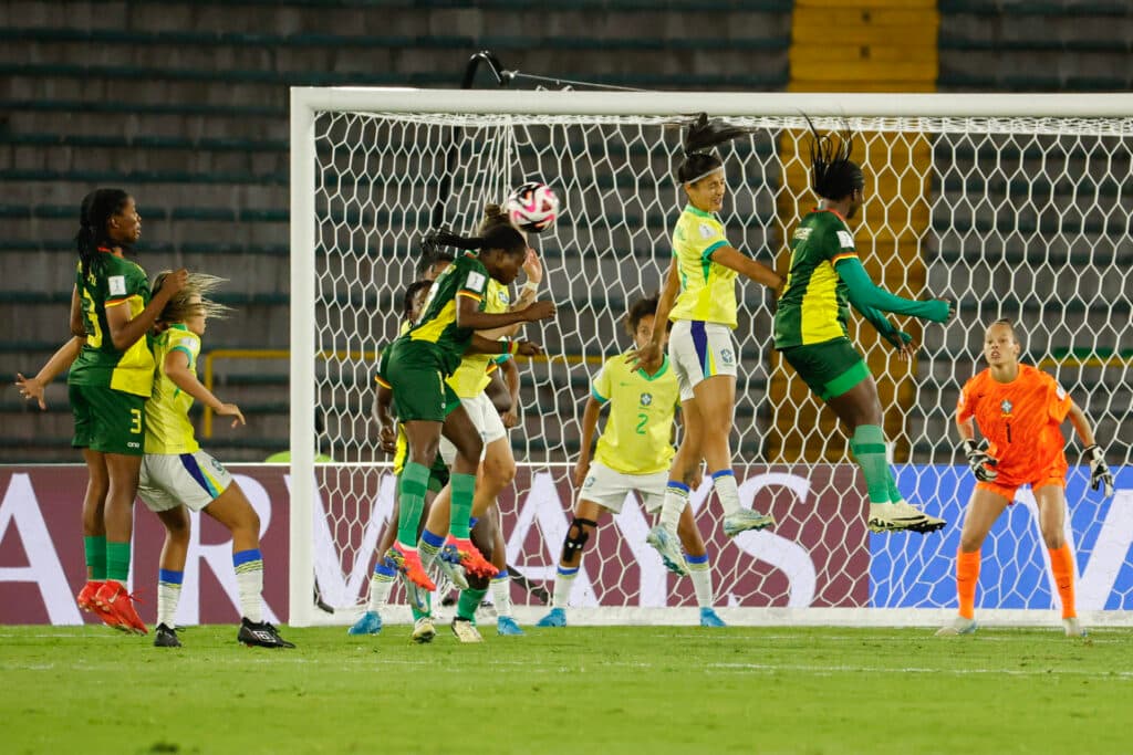 3-1. Dudinha salva a Brasil en su noche más larga y su equipo clasifica a cuartos del Mundial (F) sub-20