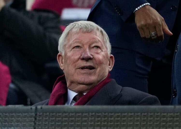 El Manchester United recorta a la leyenda Alex Ferguson