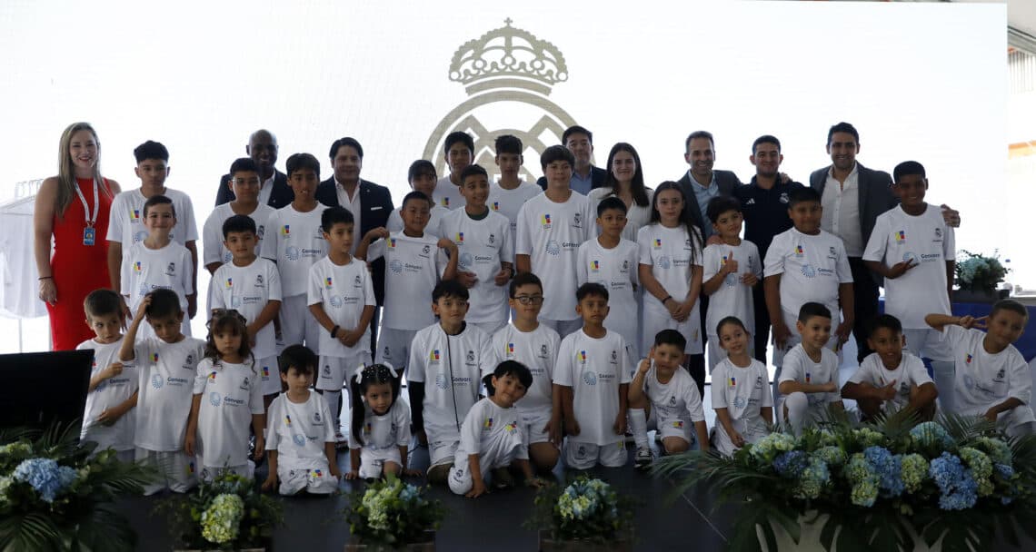 El Real Madrid abrirá una escuela de fútbol en México