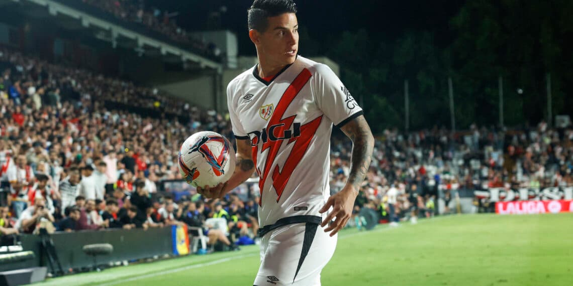 El colombiano James Rodríguez supera unos problemas físicos y apunta al Alavés