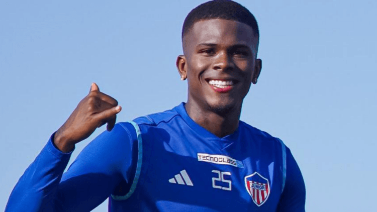 Colombiano Brayan Ceballos llega a New England Revolution
