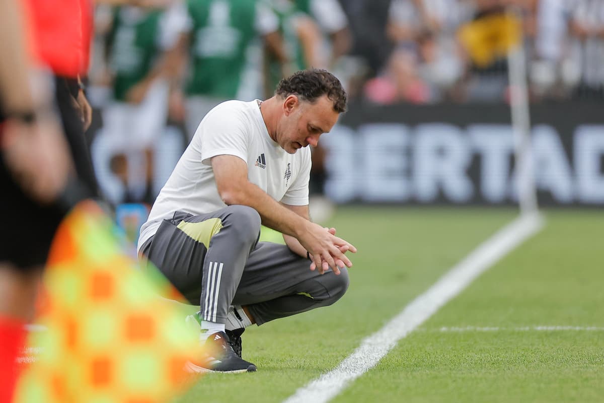 El argentino Gabriel Milito abandona el banquillo de Atlético Mineiro