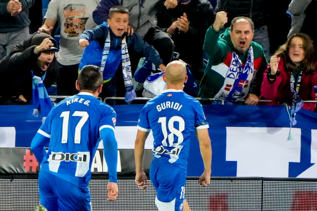 El argentino Coudet va por su primera victoria en España