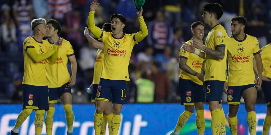 América sin el brasileño Jardine, debuta con triunfo