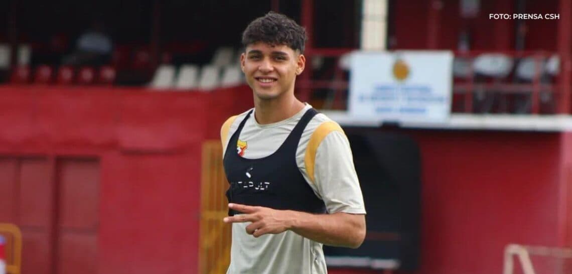 Costarricense Andy Rojas llega al New York Red Bulls