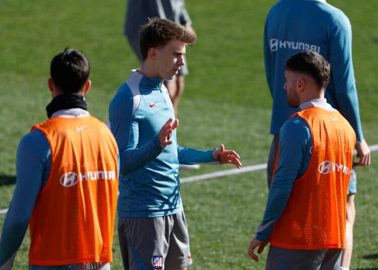 El argentino Simeone recupera al español Galán