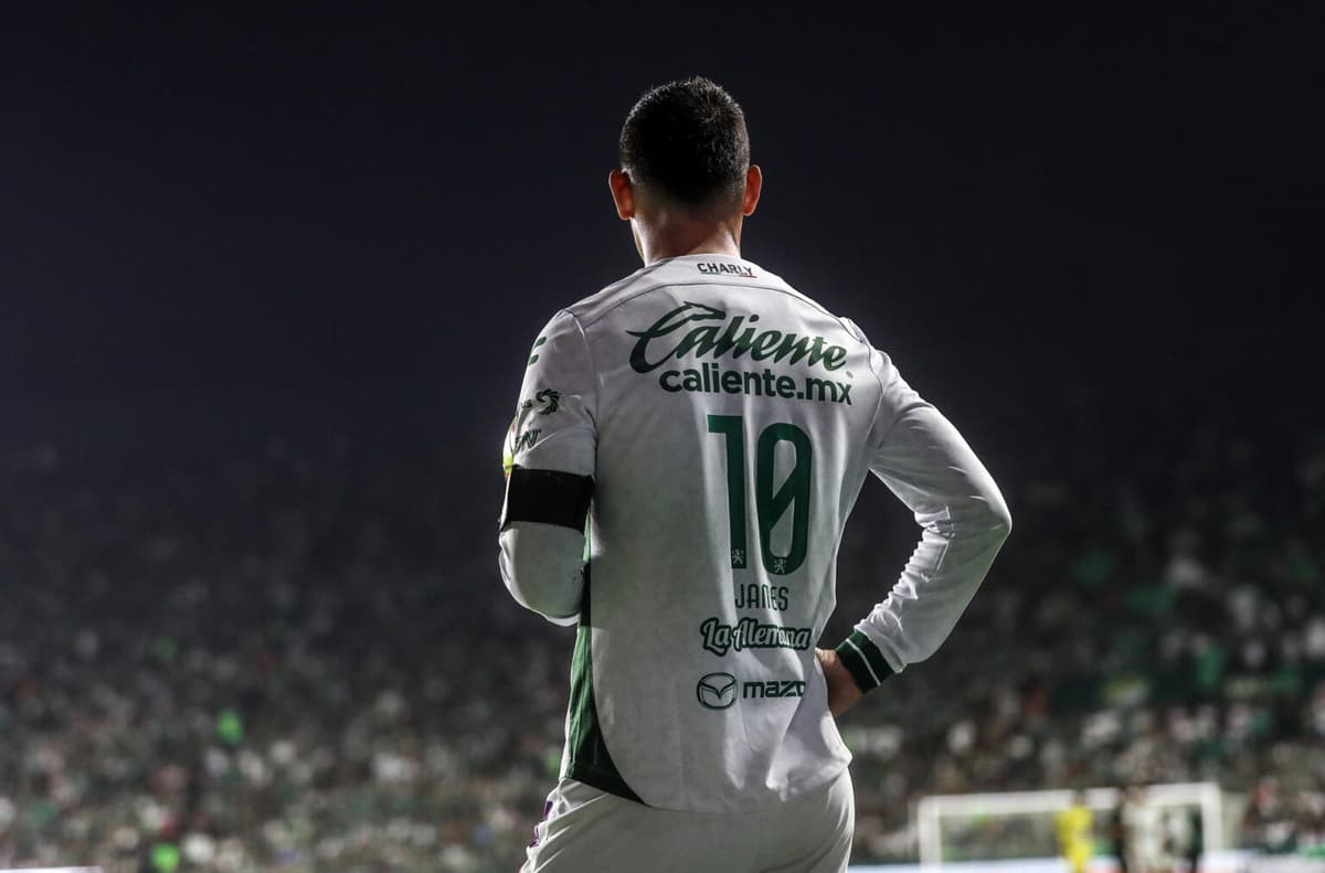 El español Fidalgo afirma que el colombiano James Rodríguez es mejor que el ‘Pibe’