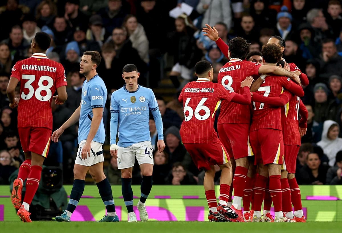 Liverpool resuelve la Premier, con presencia sudamericana
