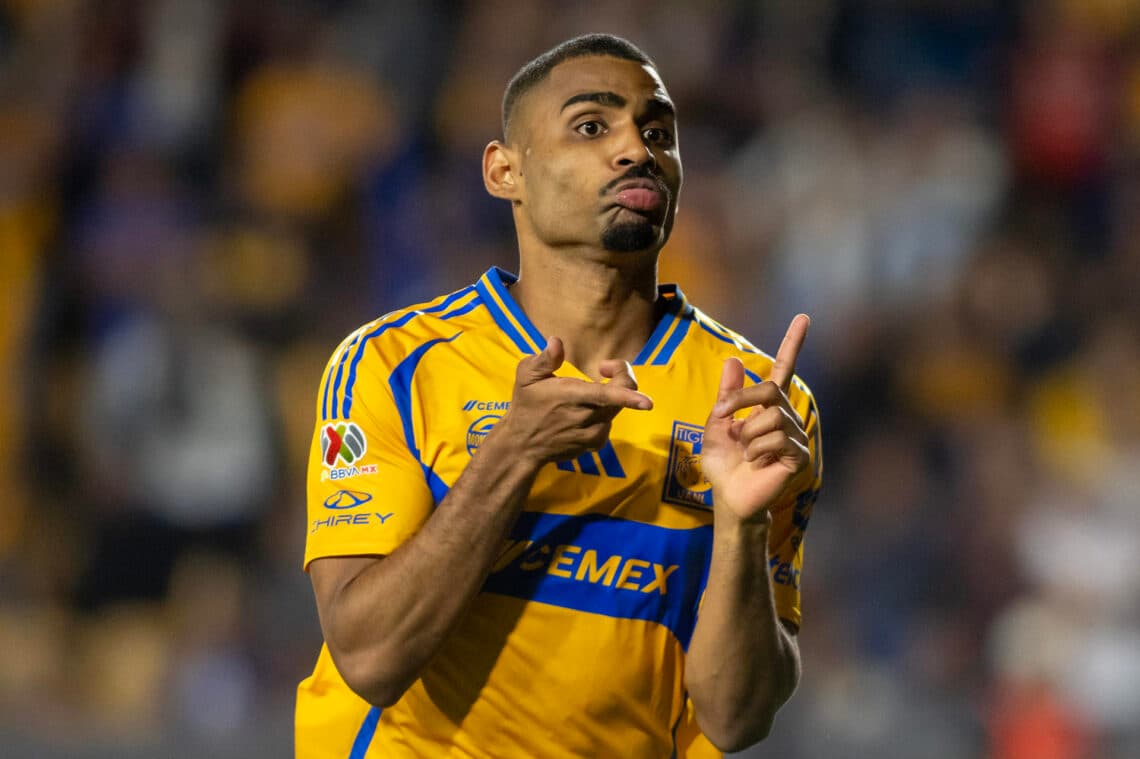 El brasileño Joaquim se siente motivado al enfrentar al León del colombiano James