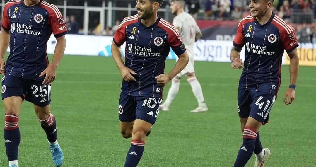 Es español Carles Gil castiga al Atlanta United