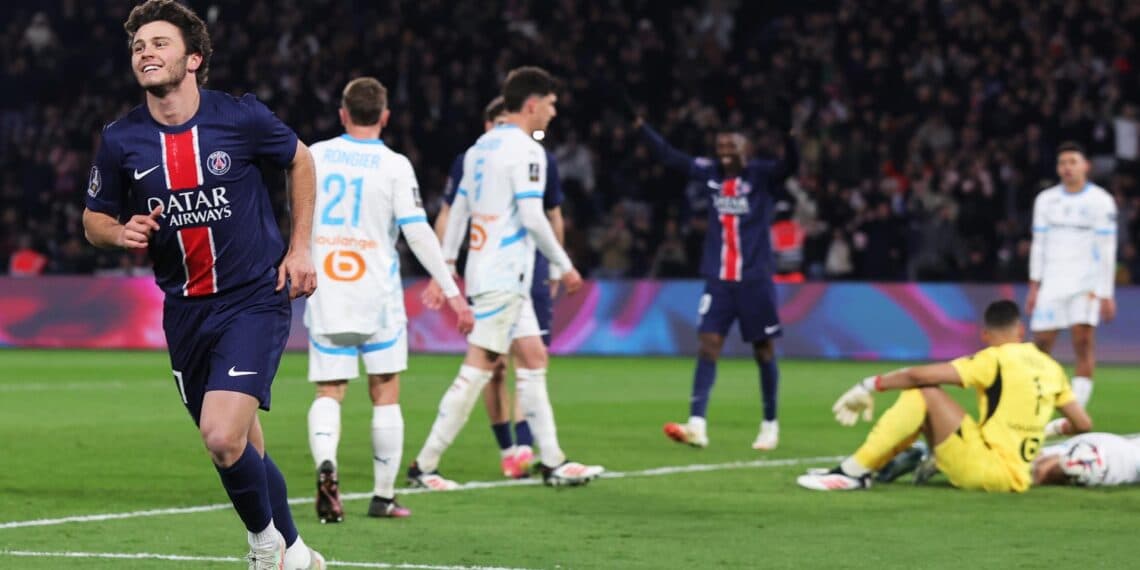 El PSG se apoya en su saga central sudamericana para ganar el clásico