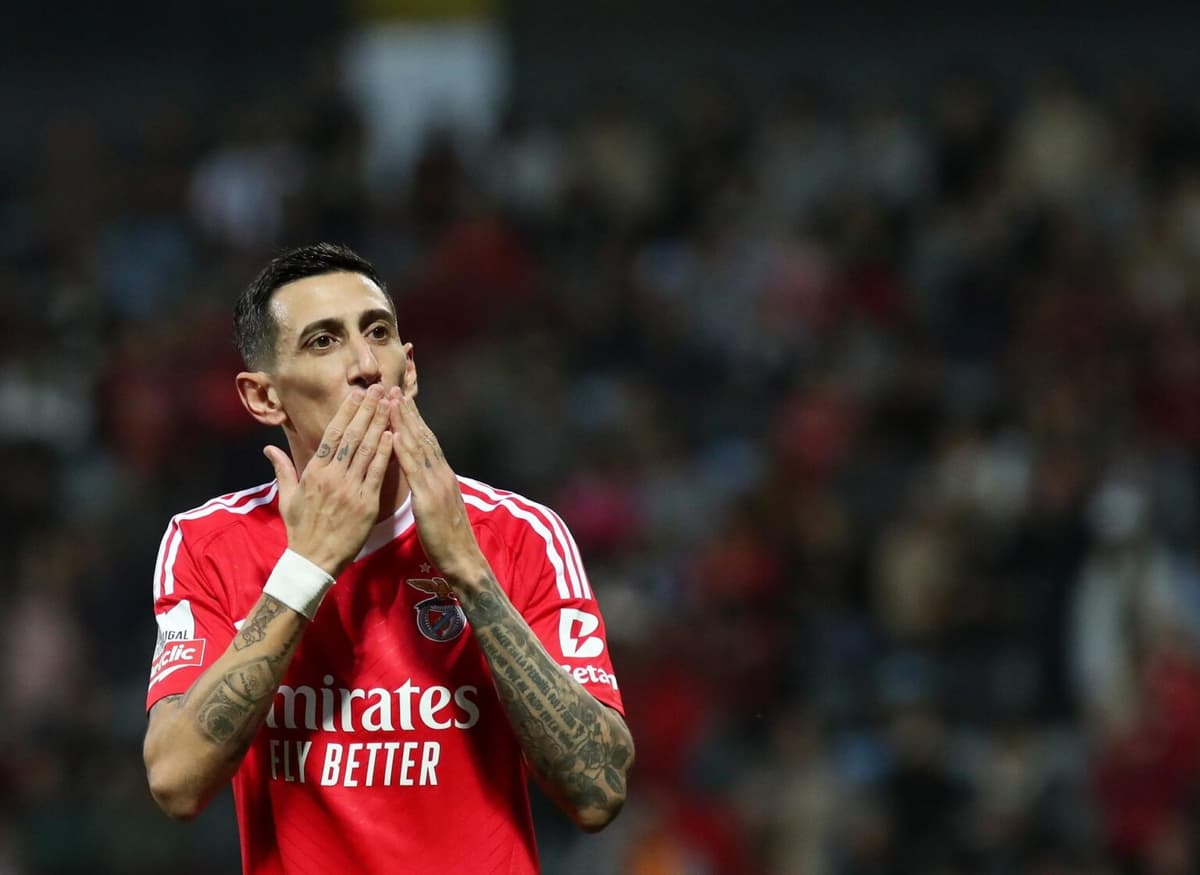 El argentino Di María y el mexicano Ochoa, duelo de veteranos en Portugal