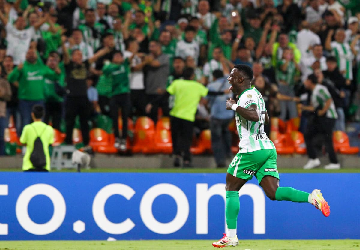 Atlético Nacional domina, golea y agrava la crisis de Nacional