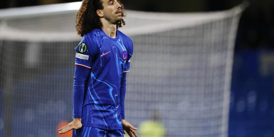 Chelsea, con un gol del español Cucurella, avanza a semifinales sin pena ni gloria