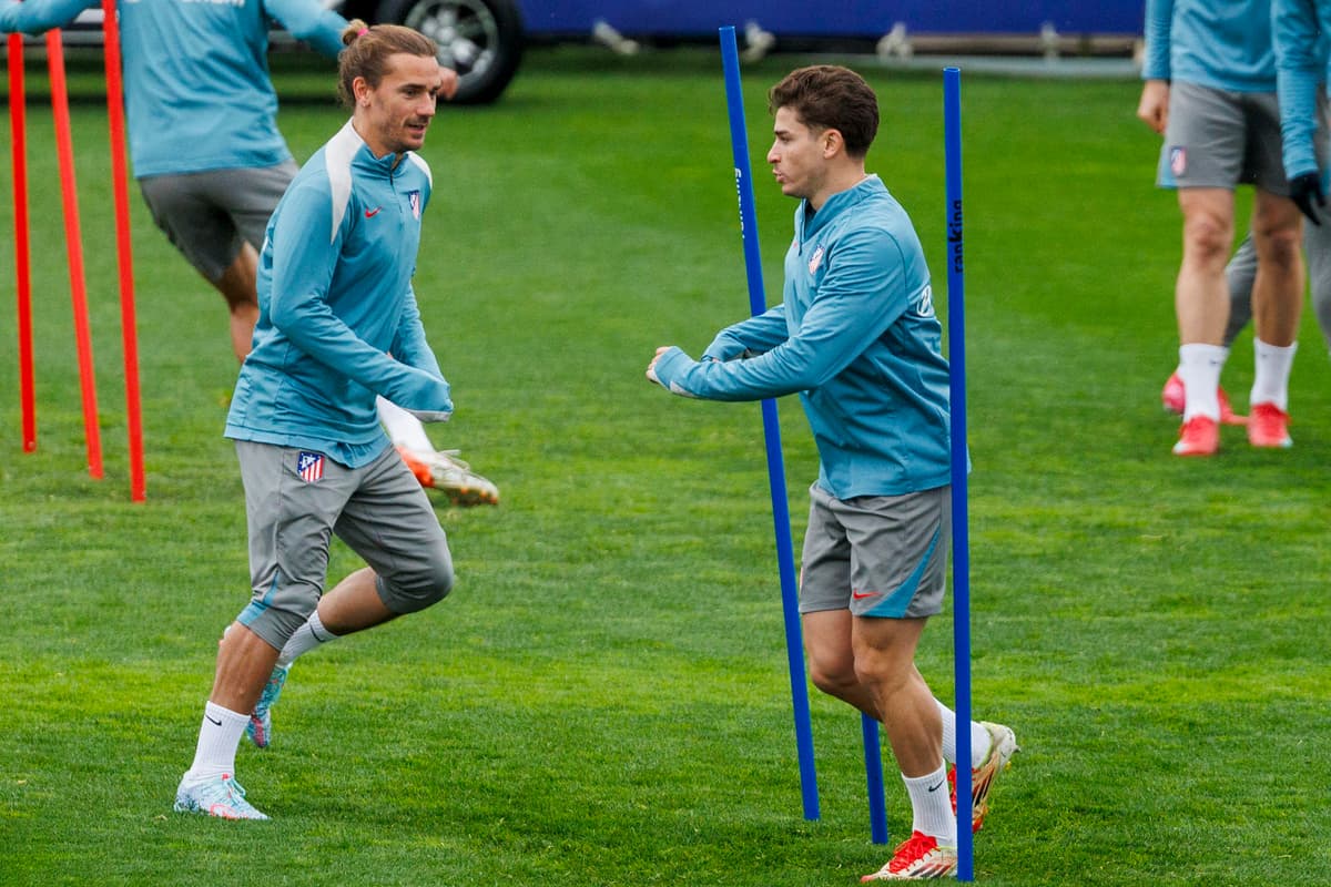 Simeone insiste con su once, argentino Julián Álvarez en el ataque