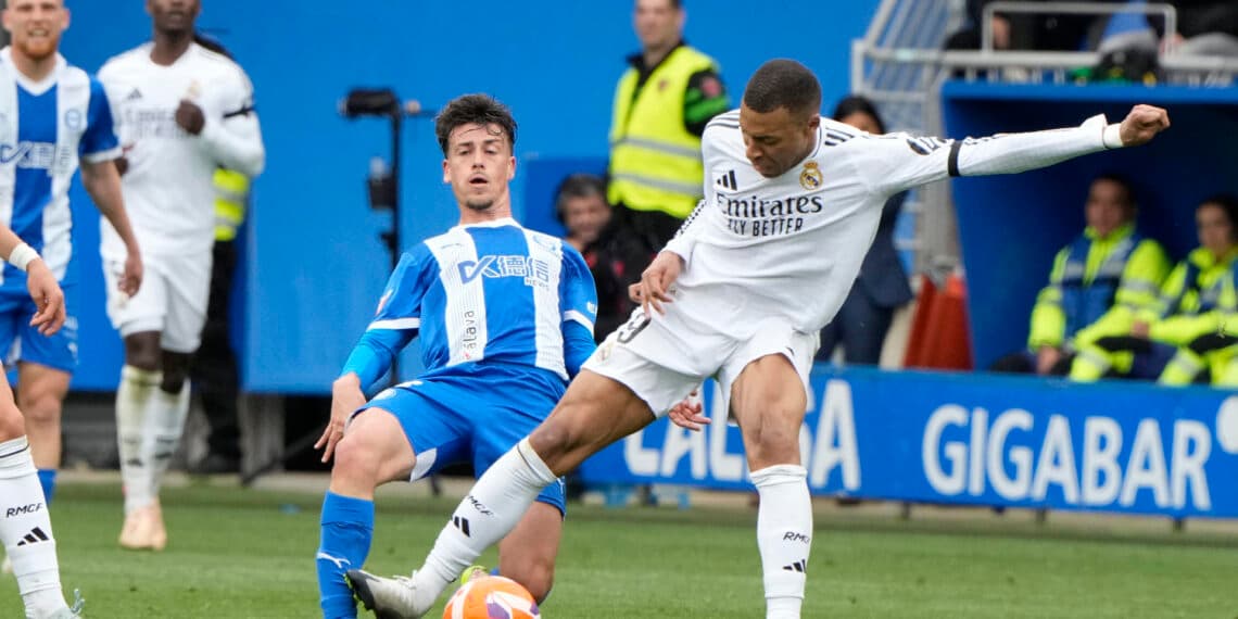 Mbappe, afectado, pide perdón a sus compañeros