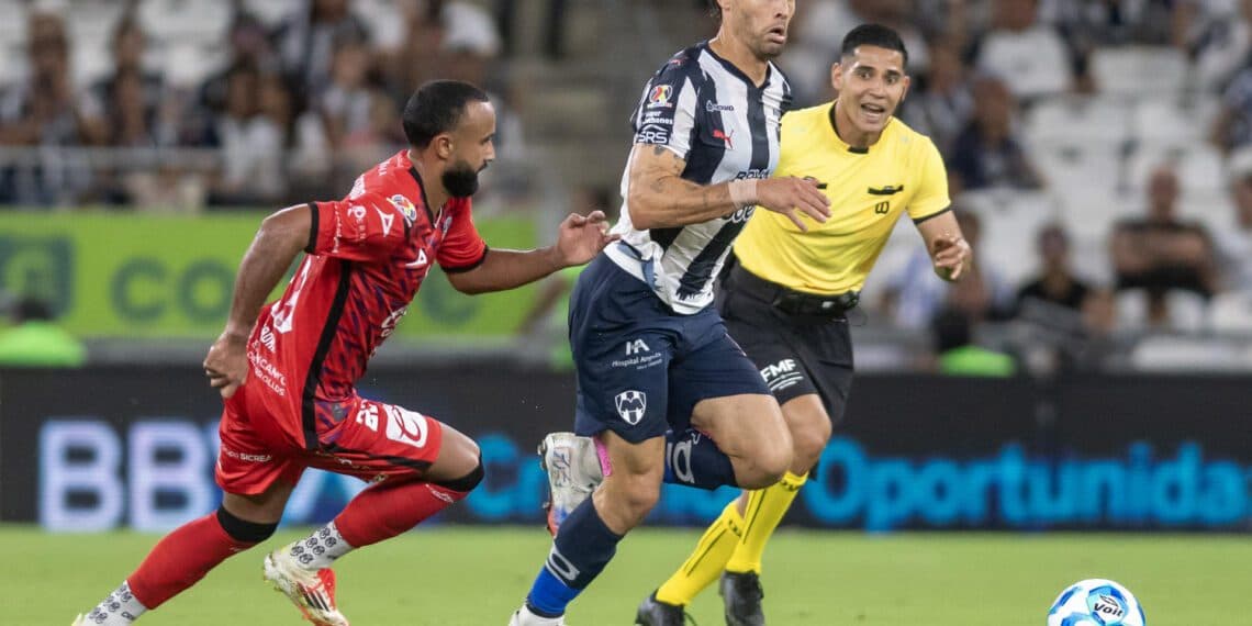 El Monterrey del español Canales recibe al Santos Laguna, confiado en salir de su mal momento