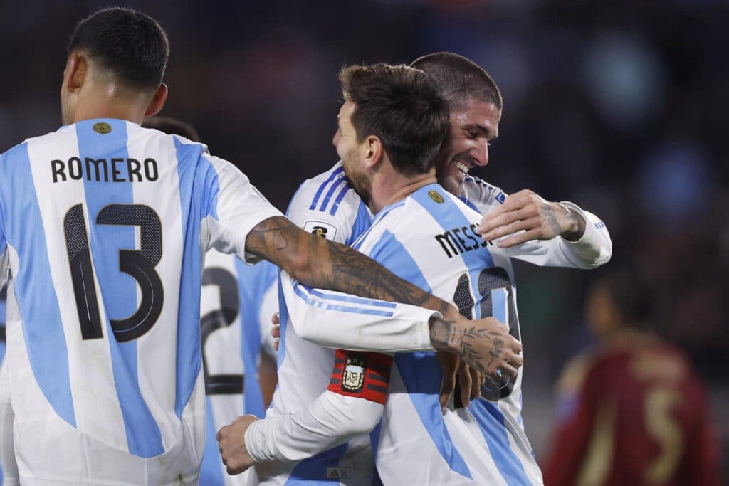 Messi, Mastantuono y tres novedades en la lista de Argentina para amistosos en EE.UU.