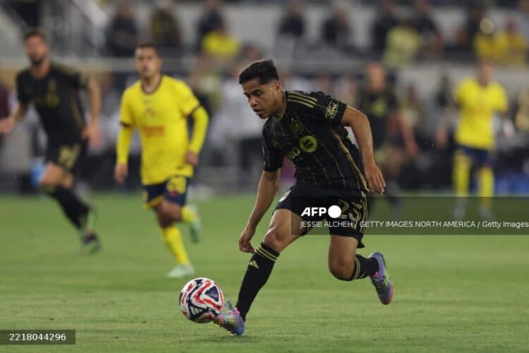 LAFC, un paso más cerca del título del Oeste con gol del estadounidense-mexicano Amaya