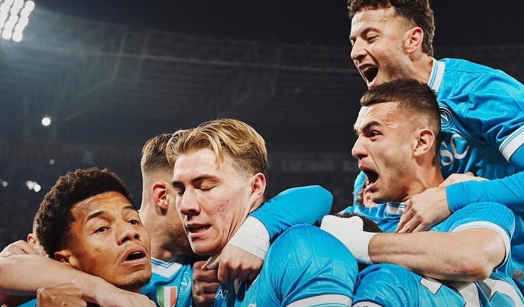 Napoli se impone a la Juventus, los sudamericanos Olivera y Neres en la formación inicialista