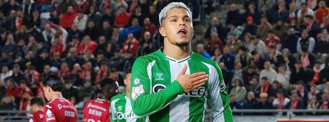 Real Betis pierde al colombiano Cucho Hernández cuatro semanas por lesión