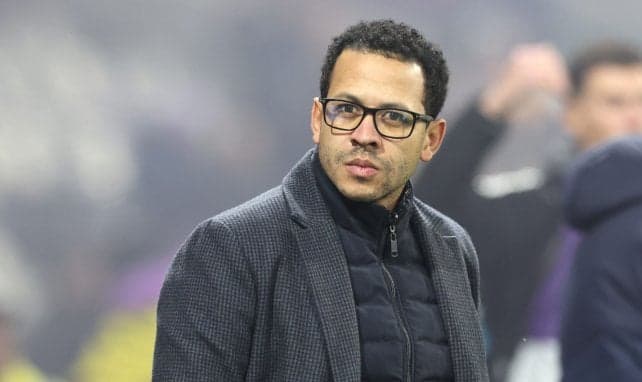 El Chelsea despide al entrenador Liam Rosenior
