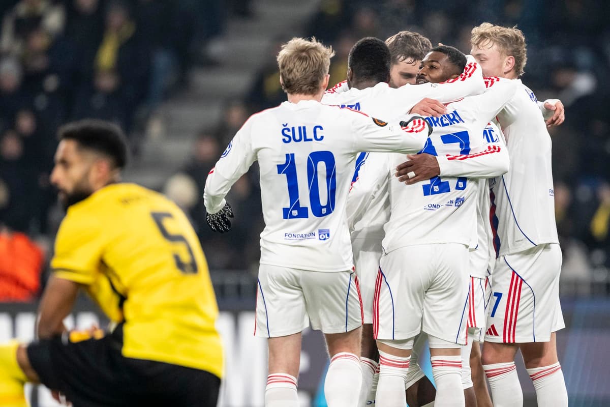 El brasileño Endrick clasifica al Lyon; el París FC, eliminado