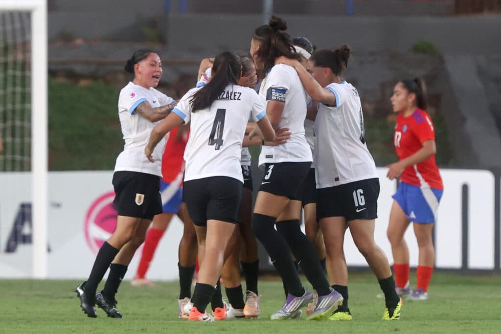 Colombia gana un duelo clave ante Venezuela y Uruguay apura sus opciones de avazar