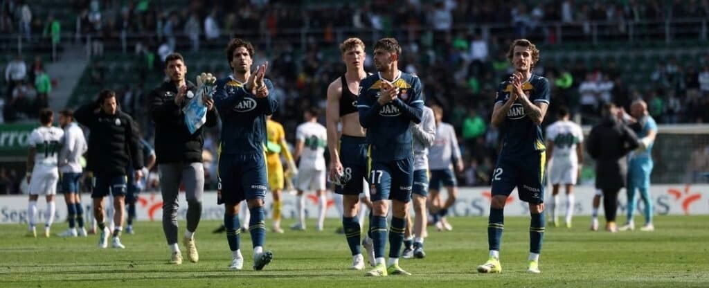 Detenido el Elche-Espanyol cinco minutos por un incidente racista